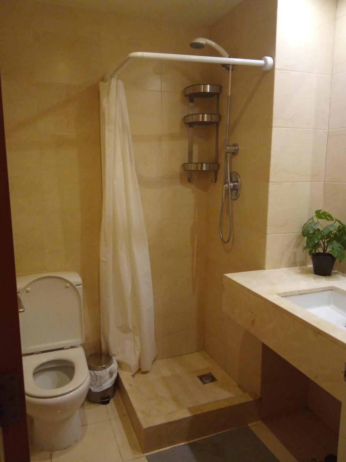 Private Rooms Near Las Ramblas Barcelona Exterior photo